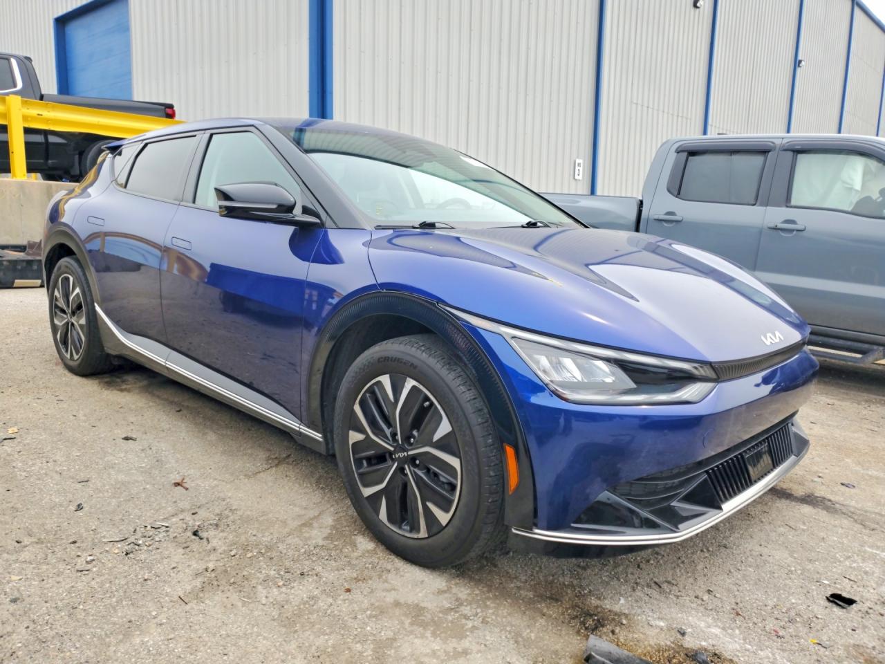 2022 KIA EV6 WIND photo 4