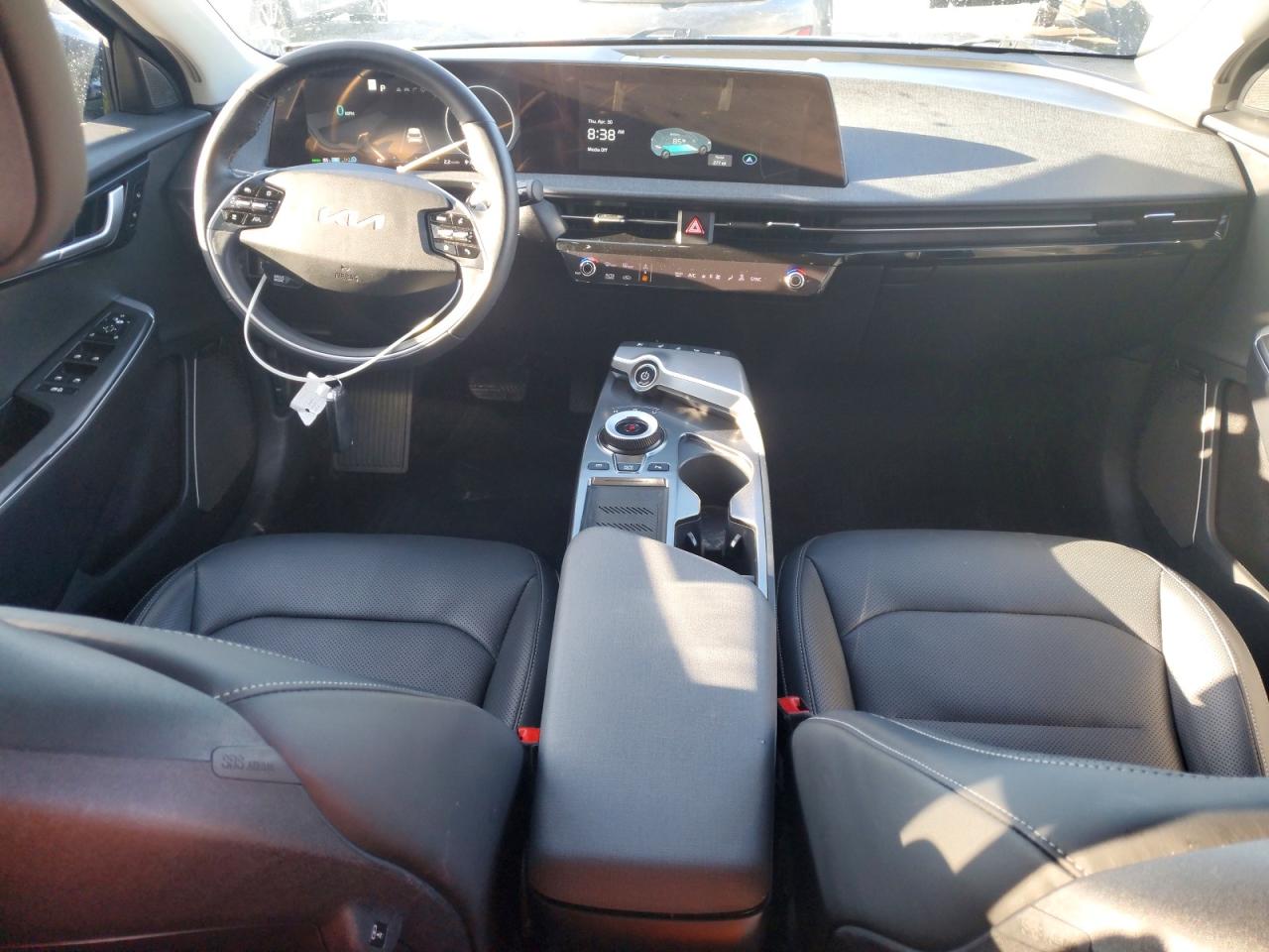 2022 KIA EV6 WIND photo 8