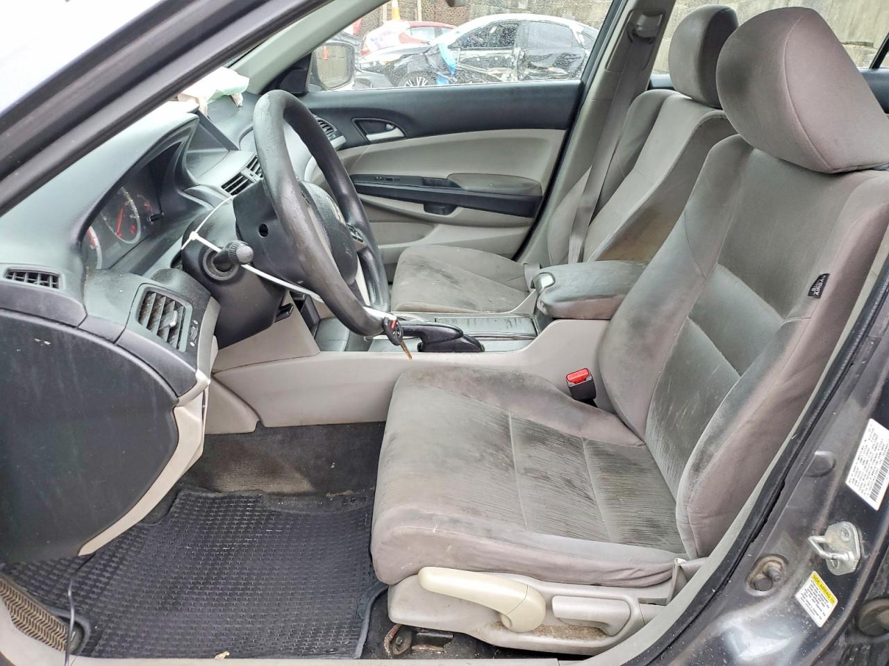 2012 HONDA ACCORD LX photo 7