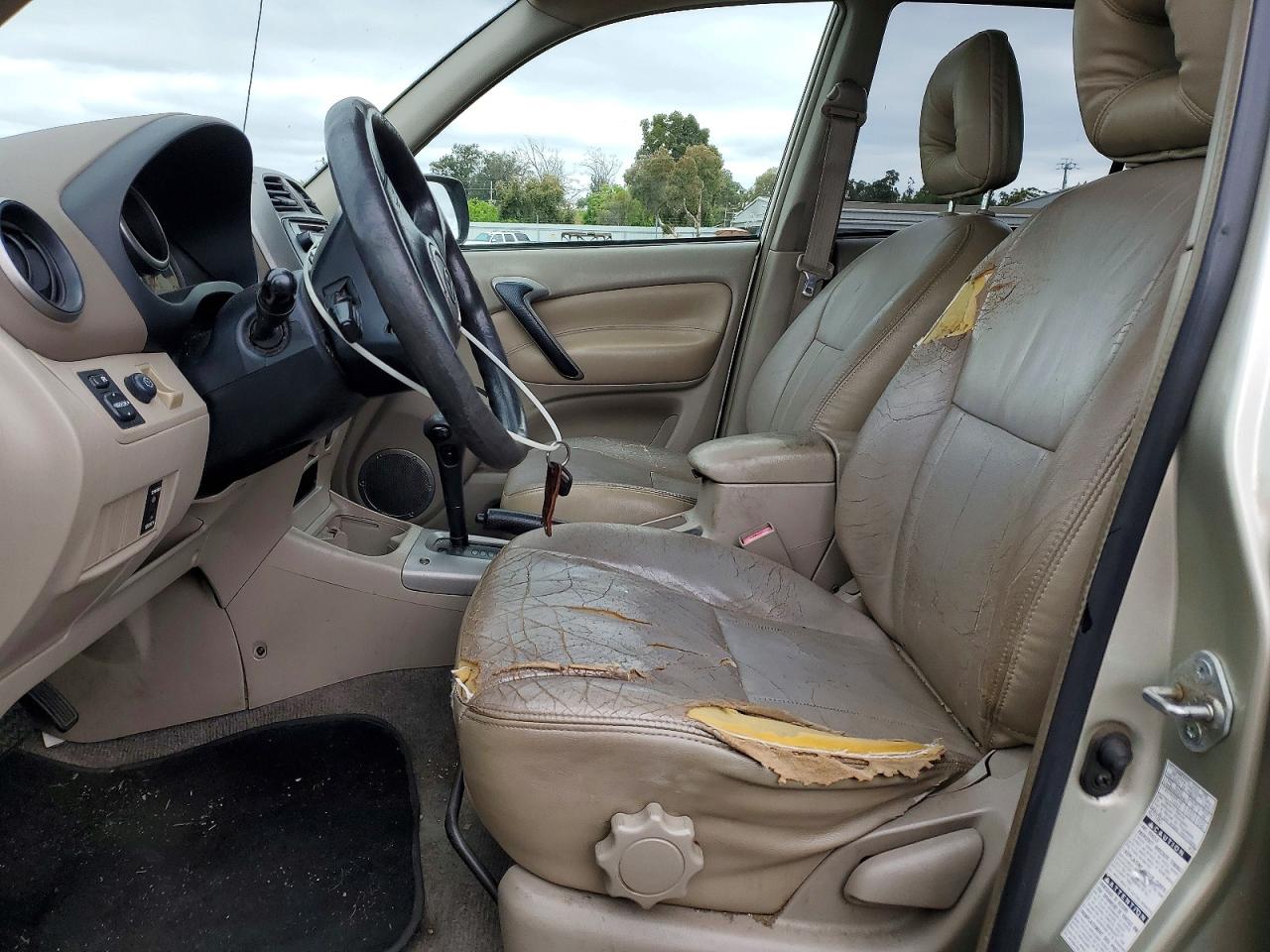 2001 TOYOTA RAV4 BASE photo 7