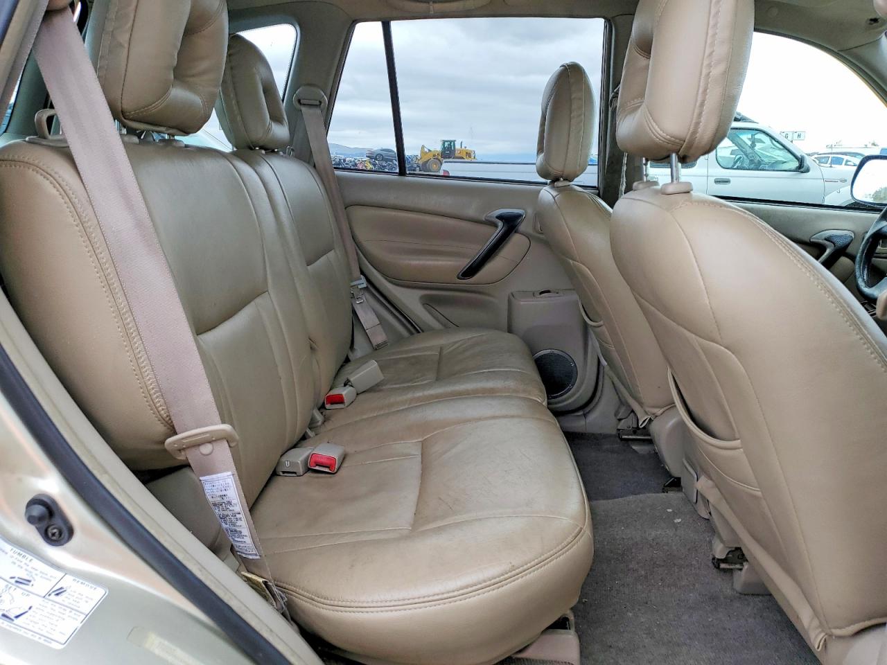 2001 TOYOTA RAV4 BASE photo 10