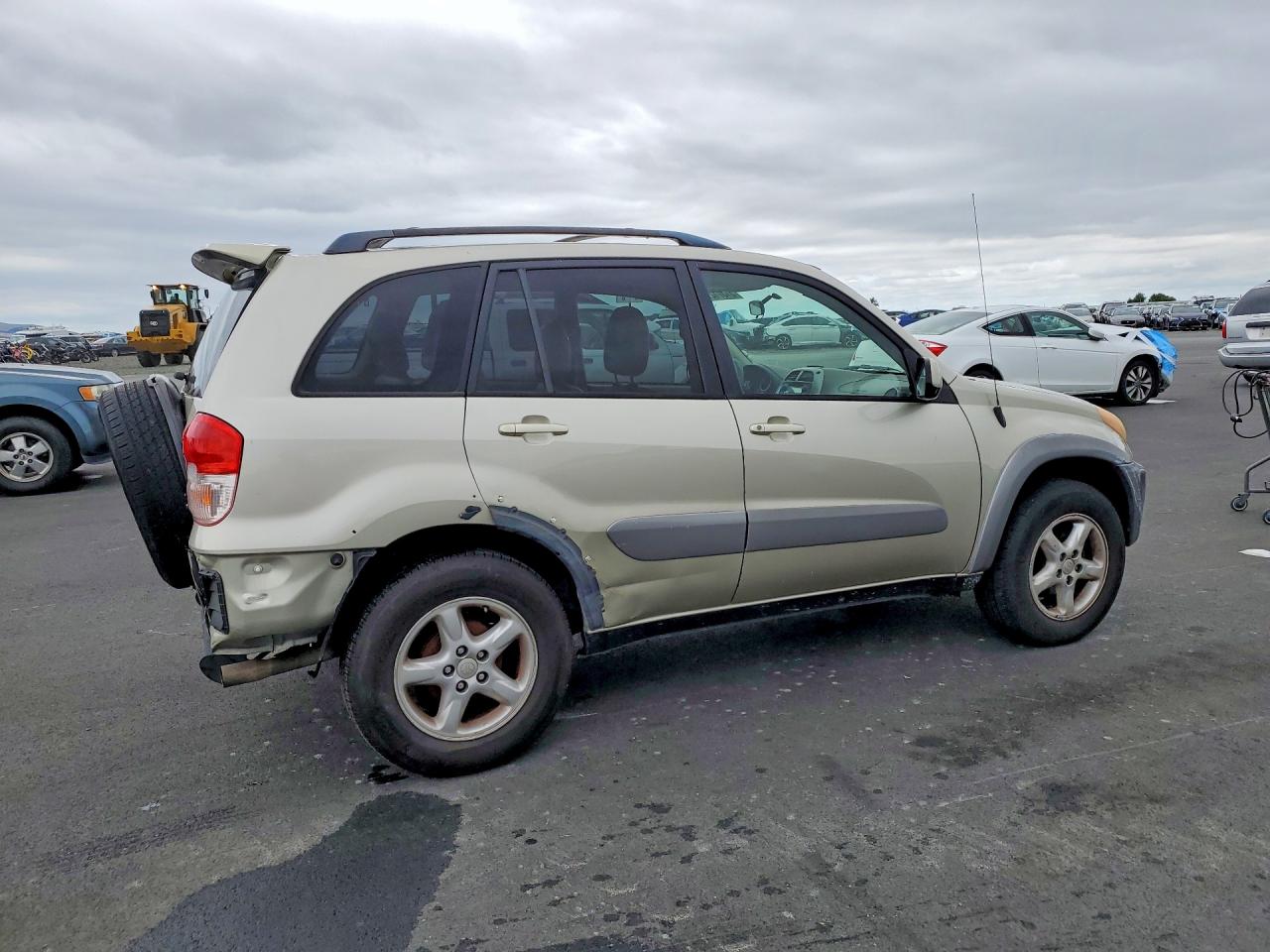 2001 TOYOTA RAV4 BASE photo 3