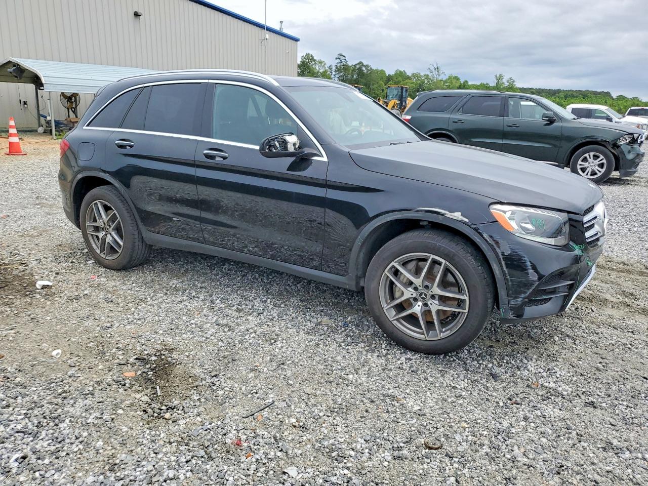 2017 MERCEDES-BENZ GLC 300 photo 10