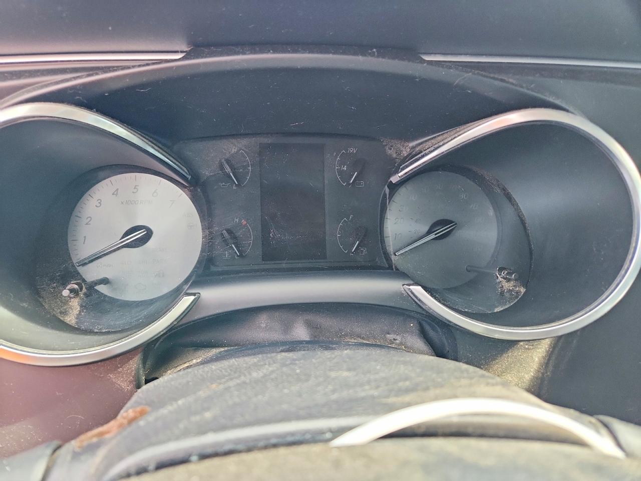 2018 TOYOTA SEQUOIA SR5 photo 25