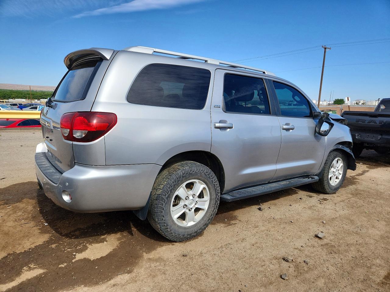 2018 TOYOTA SEQUOIA SR5 photo 7