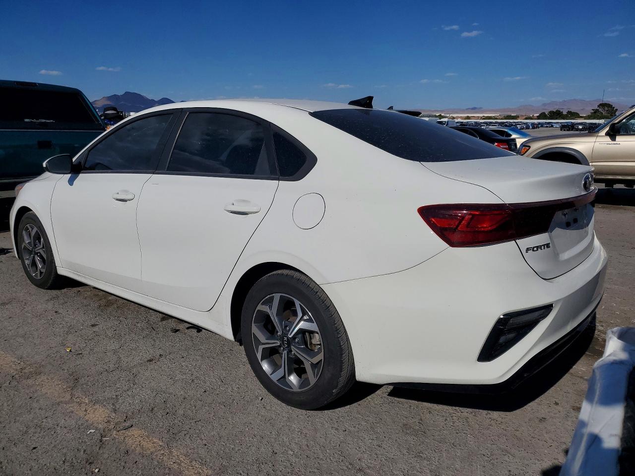 2020 KIA FORTE LXS photo 3