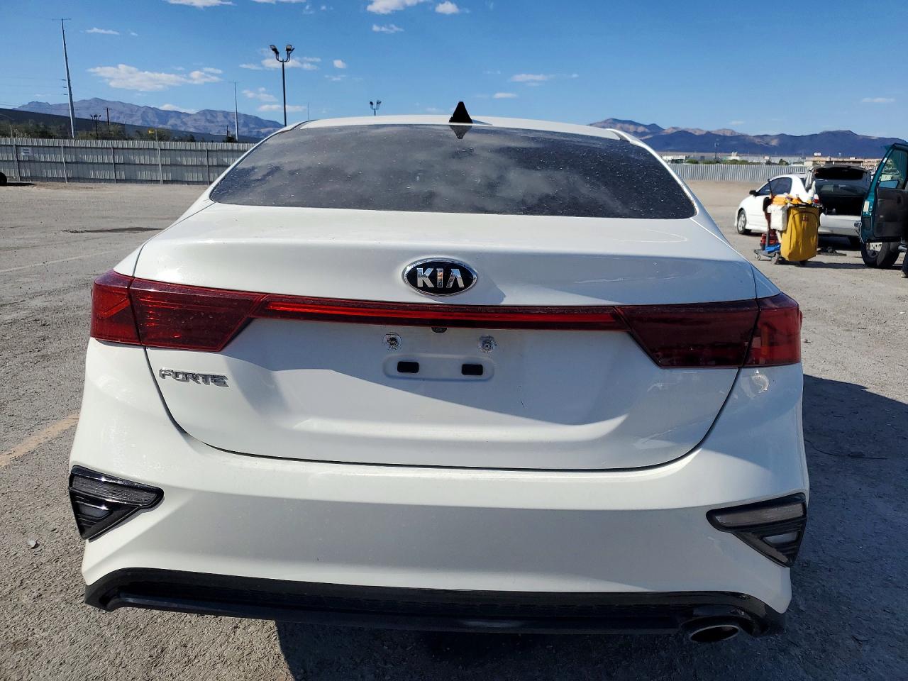 2020 KIA FORTE LXS photo 11