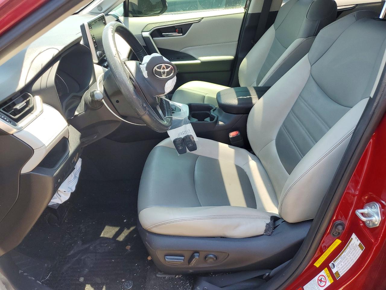 2019 TOYOTA RAV4 XLE PREMIUM photo 13