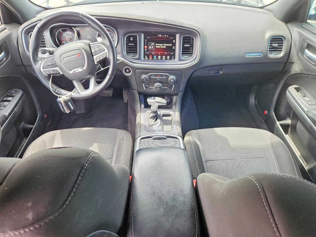 2016 DODGE CHARGER SXT photo 15