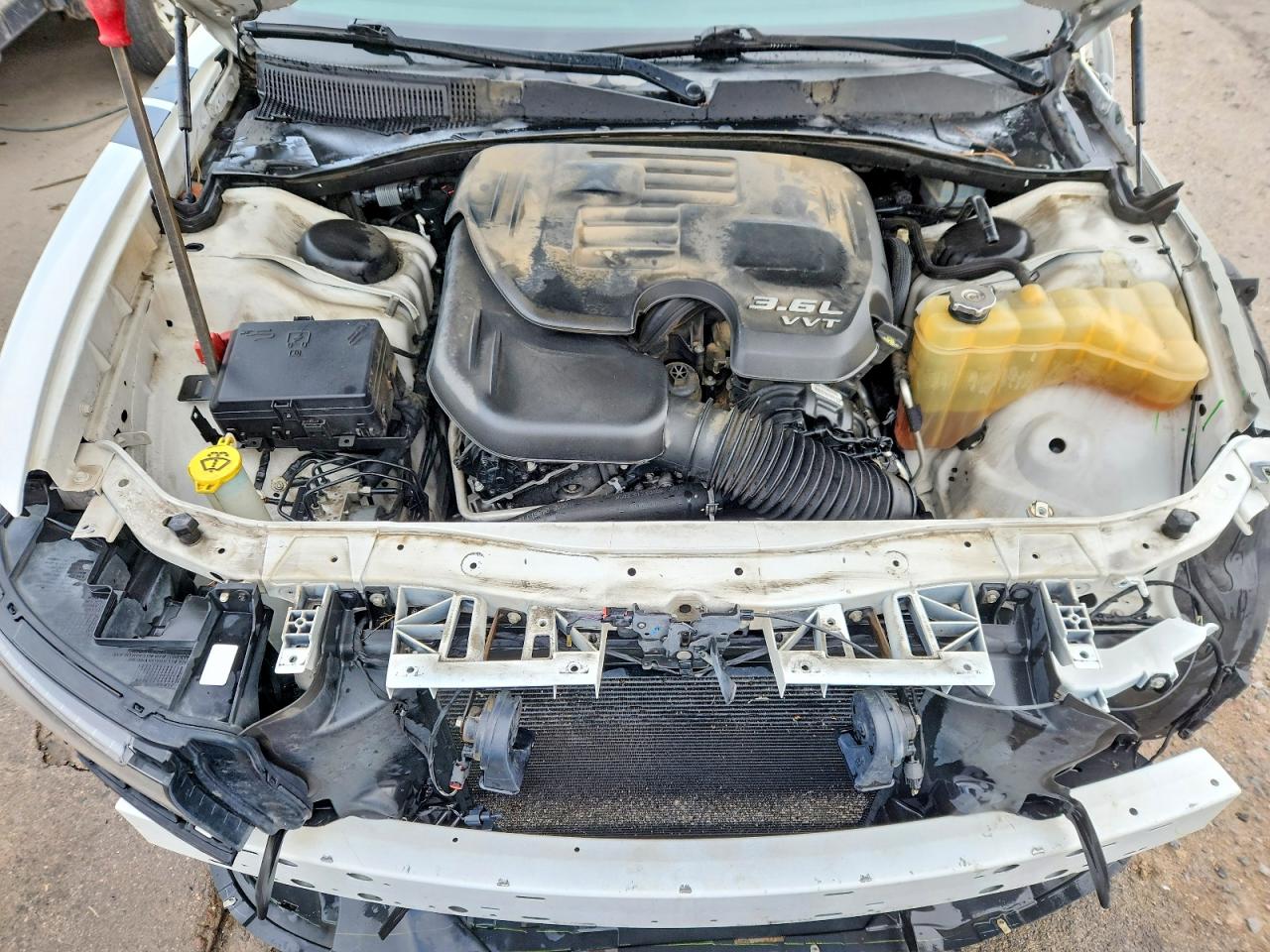 2016 DODGE CHARGER SXT photo 21