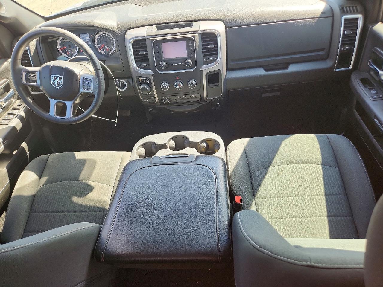 2021 RAM 1500 CLASSIC SLT photo 15