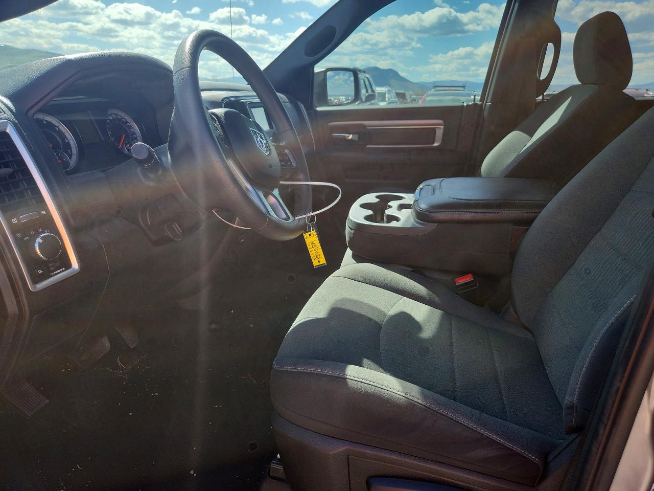2021 RAM 1500 CLASSIC SLT photo 13