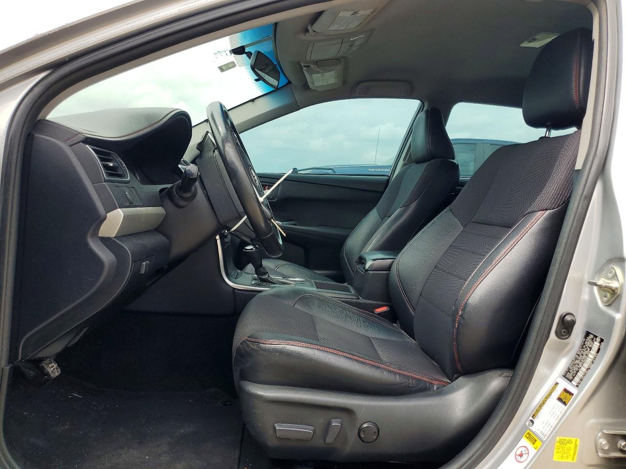 2017 TOYOTA CAMRY SE photo 7