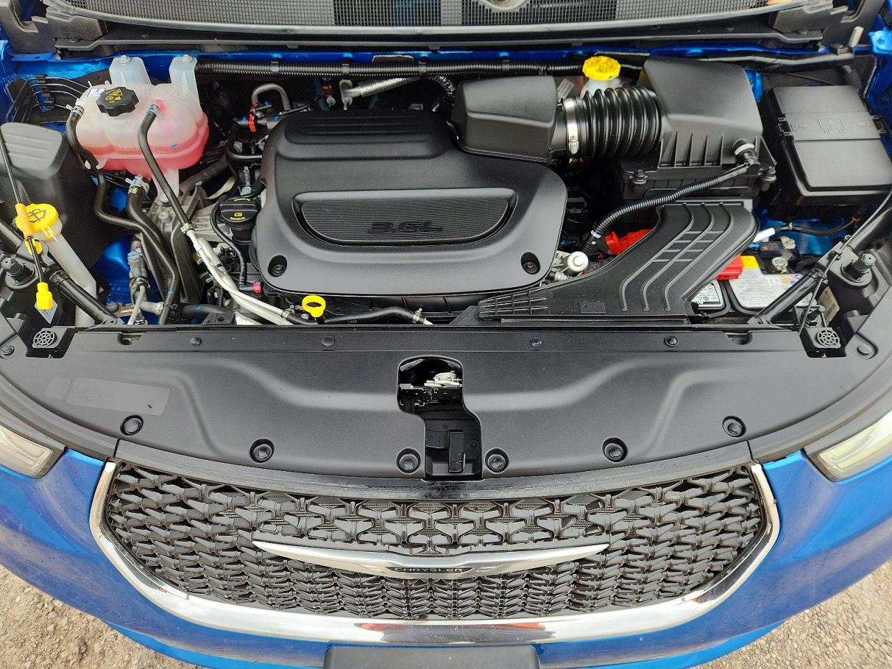 2026 CHRYSLER PACIFICA SELECT photo 23
