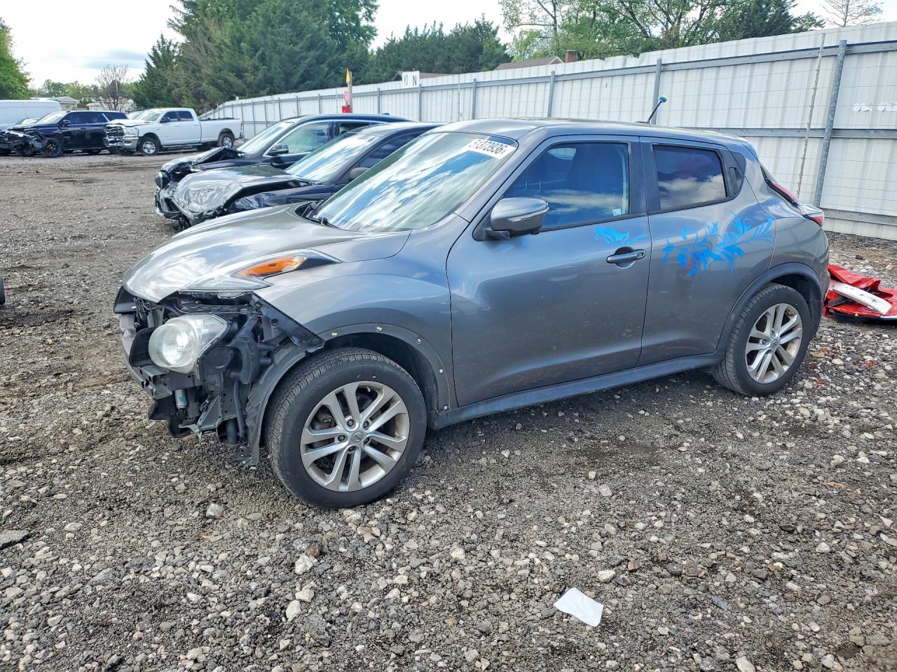 2015 NISSAN JUKE