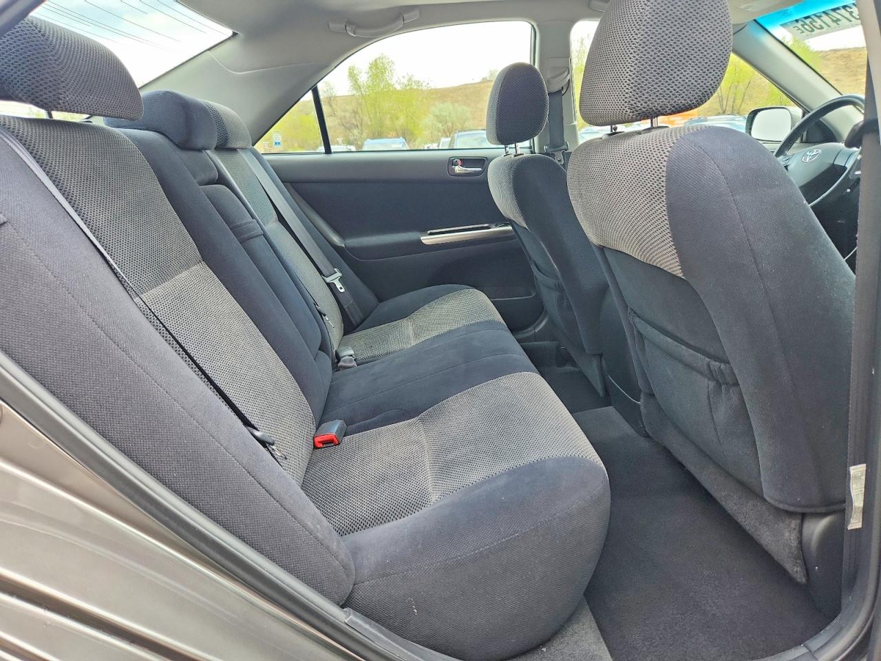 2005 TOYOTA CAMRY SE photo 28