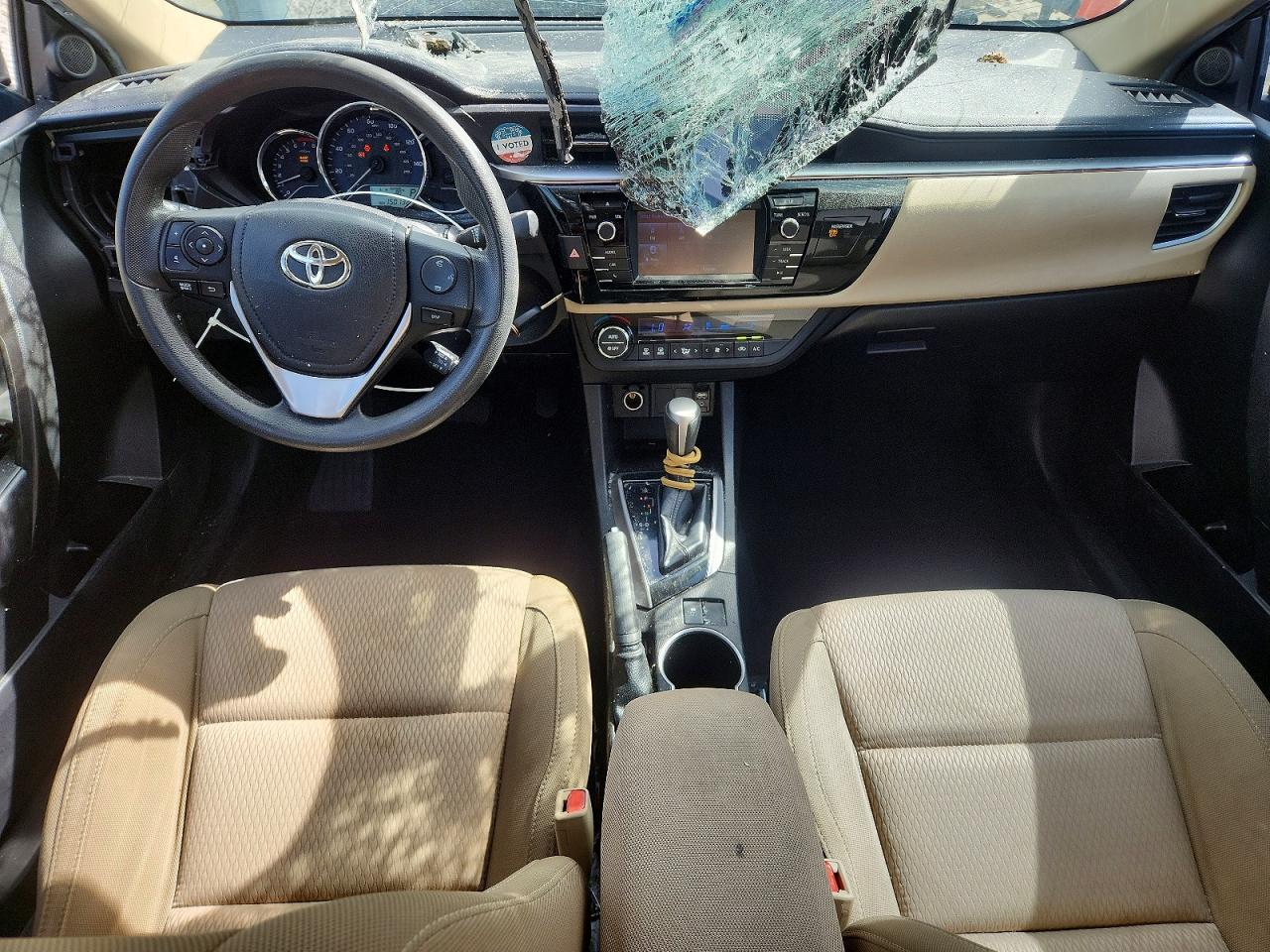 2015 TOYOTA COROLLA LE photo 22