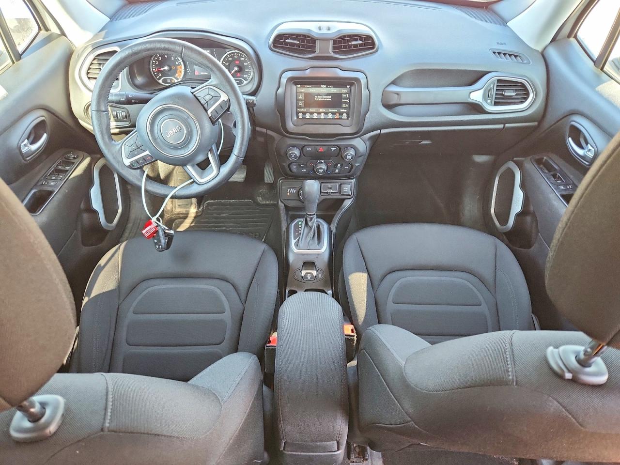 2019 JEEP RENEGADE LATITUDE photo 22