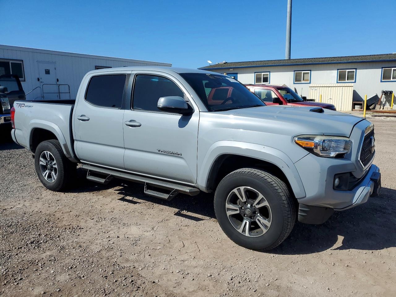 2019 TOYOTA TACOMA SR5 V6 photo 10
