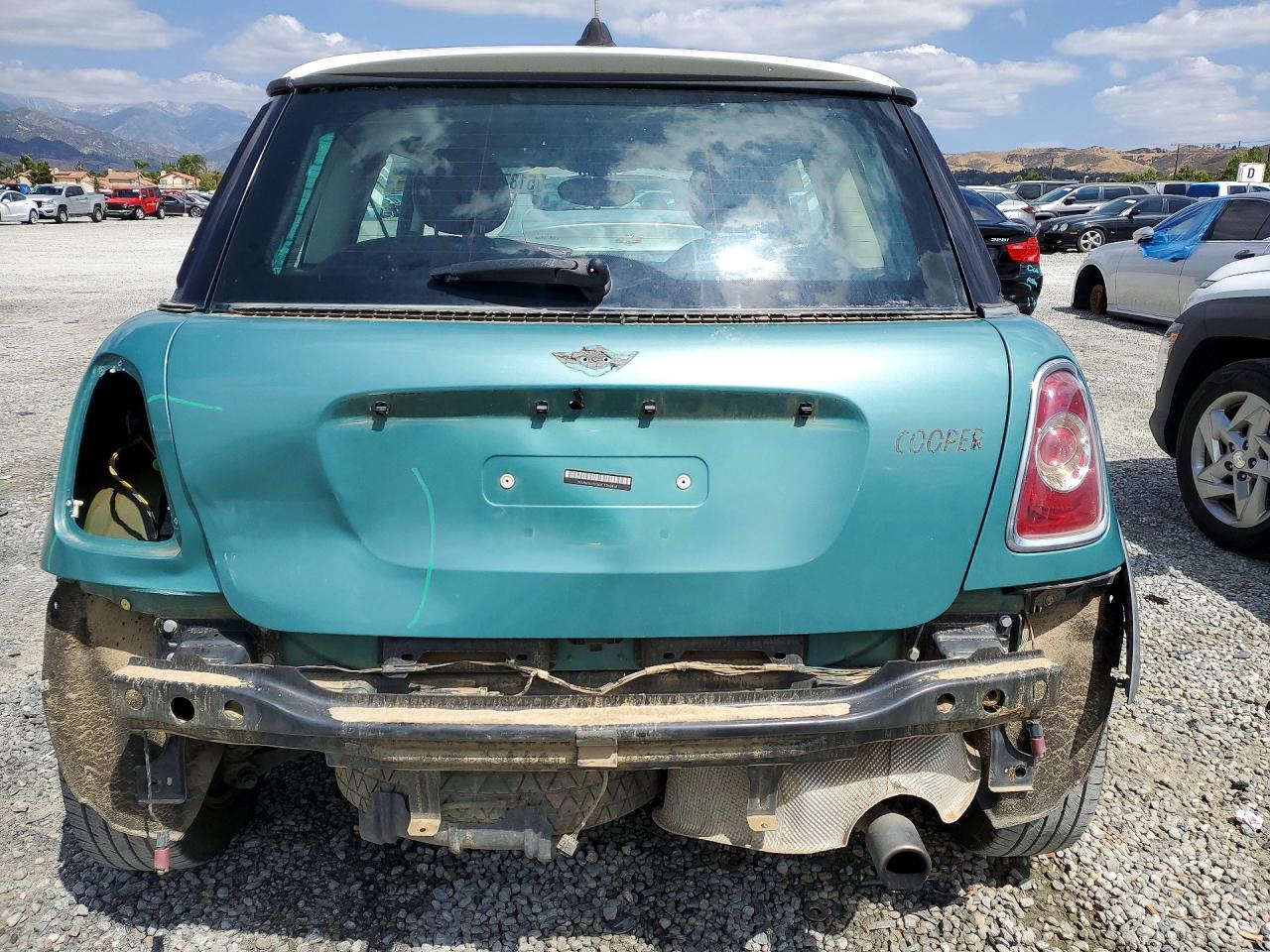 2012 MINI COOPER photo 16