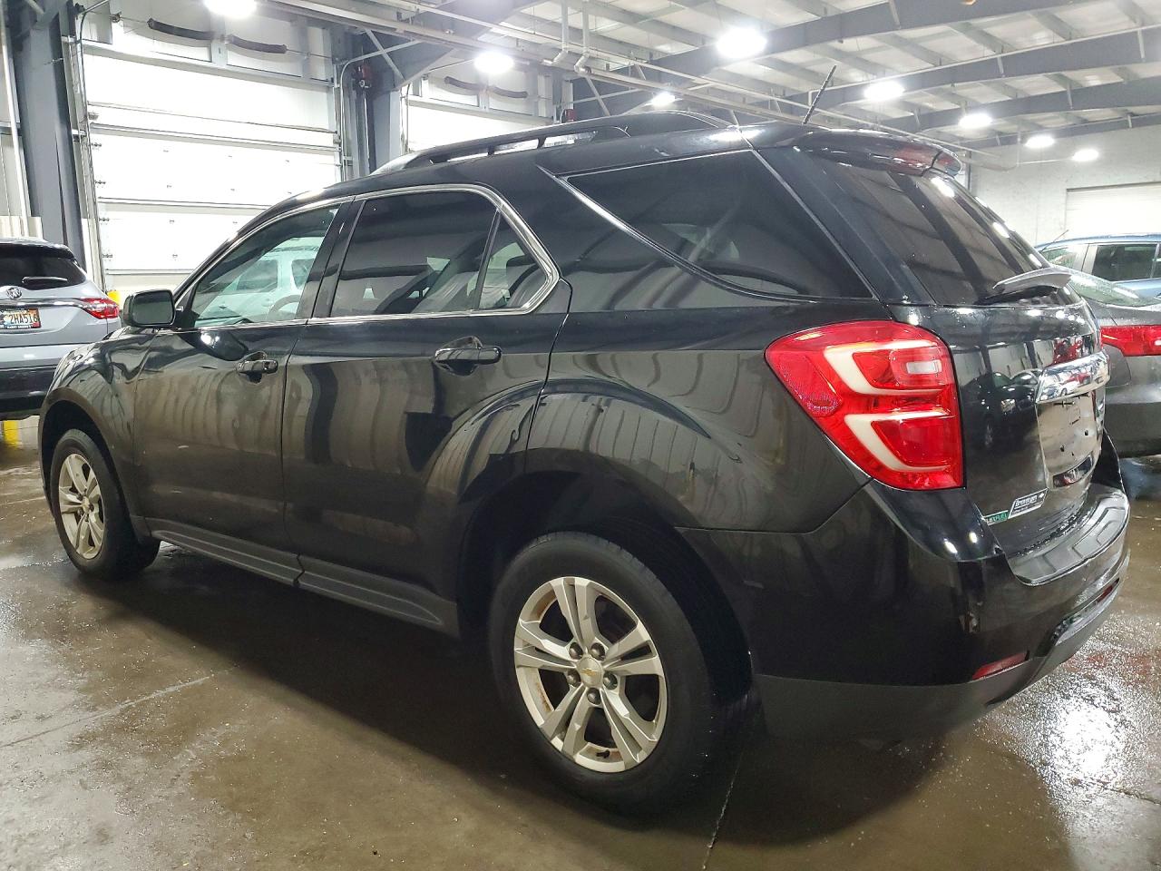 2016 CHEVROLET EQUINOX LT photo 2