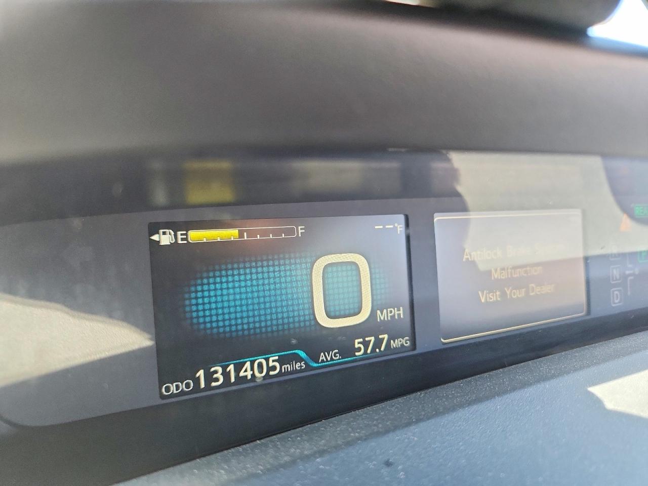 2018 TOYOTA PRIUS TWO photo 17