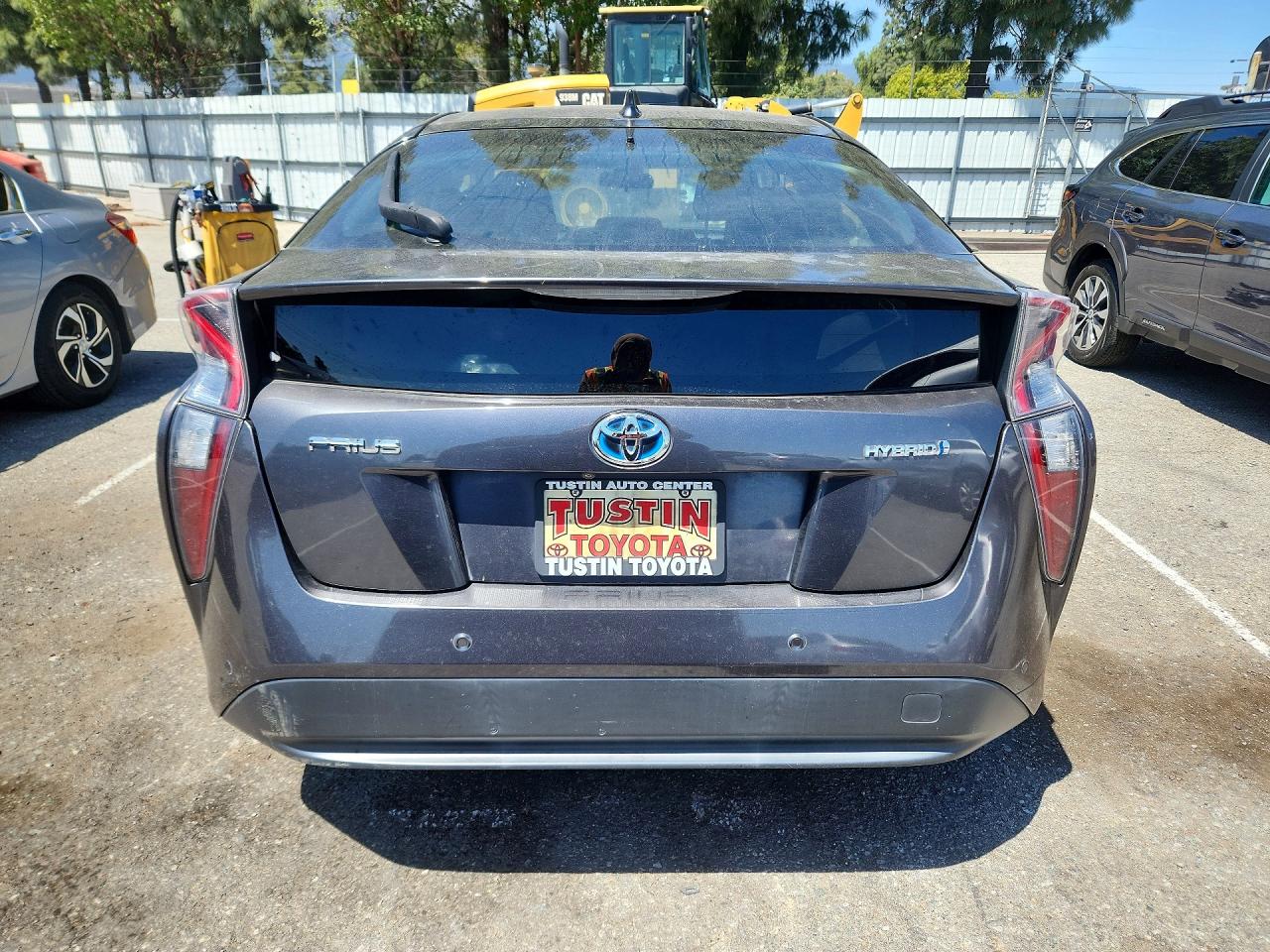 2018 TOYOTA PRIUS TWO photo 11