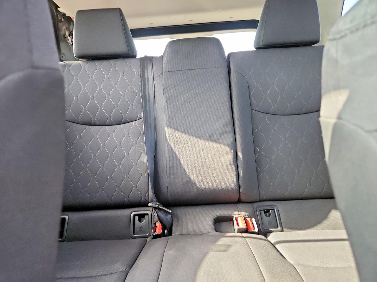 2023 TOYOTA COROLLA CROSS LE photo 10