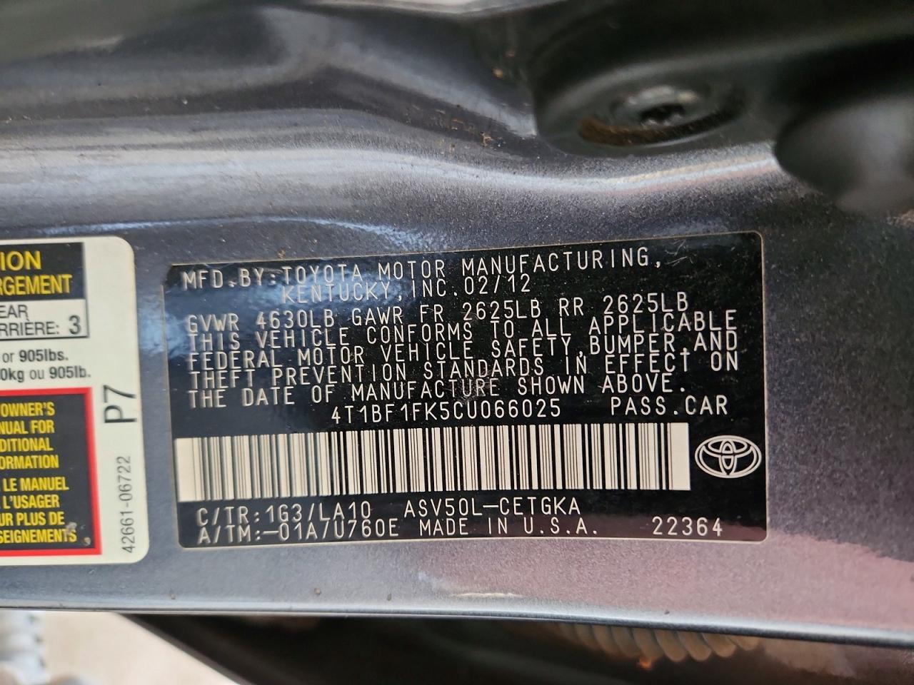 2012 TOYOTA CAMRY XLE photo 13