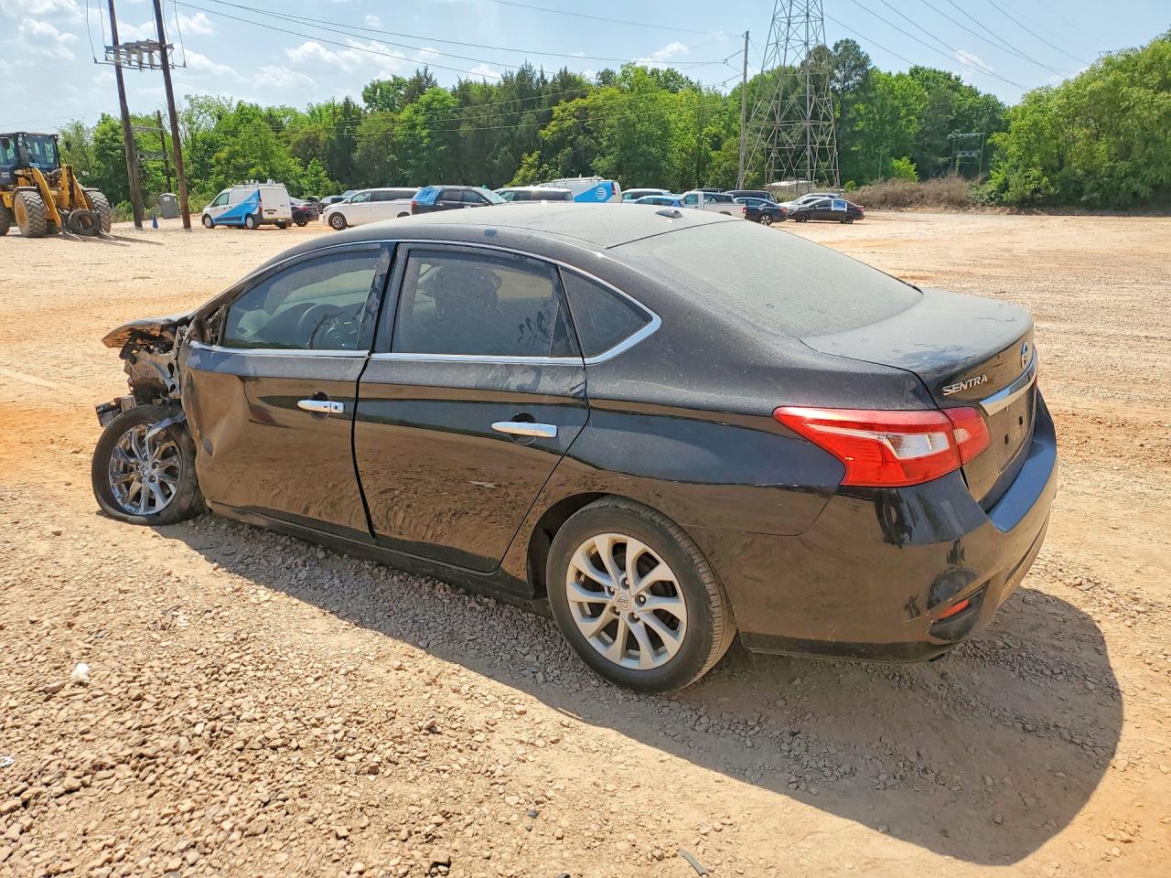 2019 NISSAN SENTRA SV photo 4