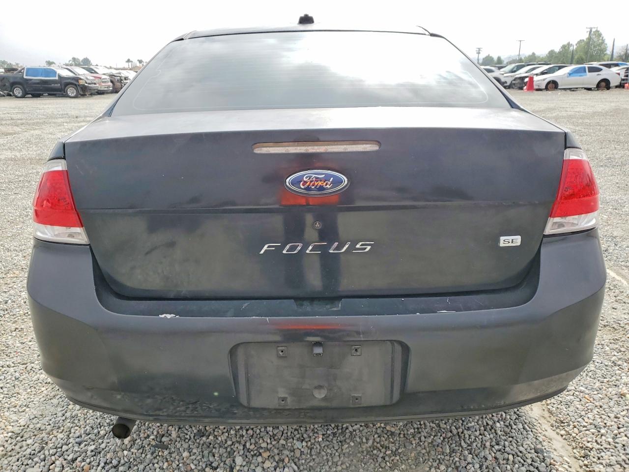 2009 FORD FOCUS SE photo 11