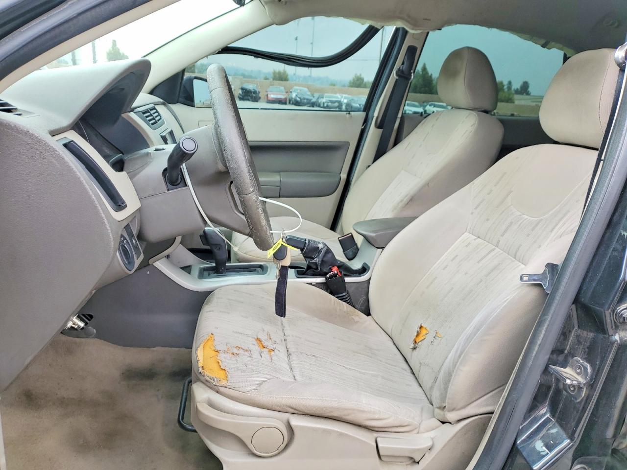 2009 FORD FOCUS SE photo 13