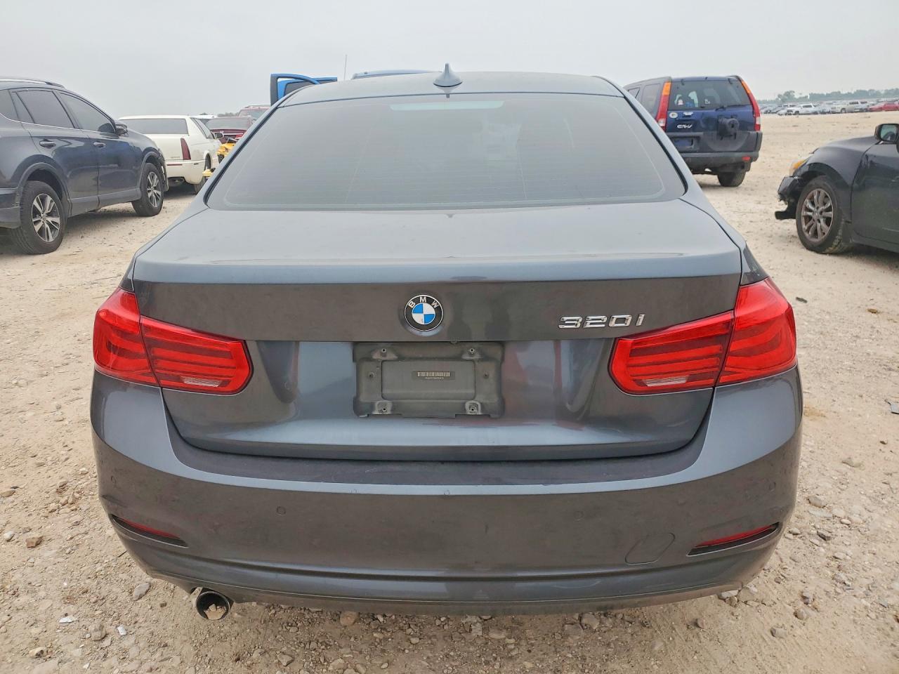 2017 BMW 320 I photo 6