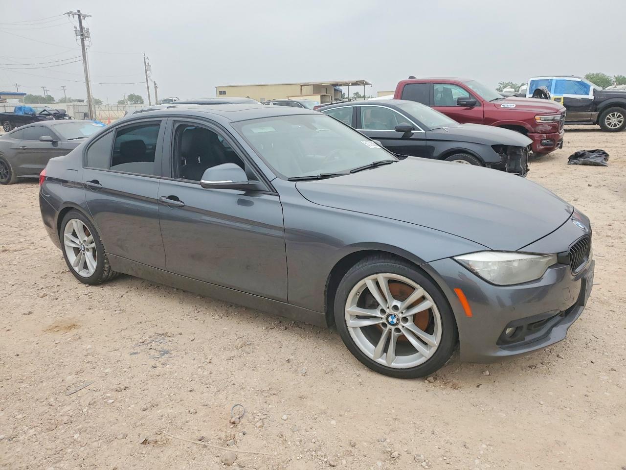 2017 BMW 320 I photo 4