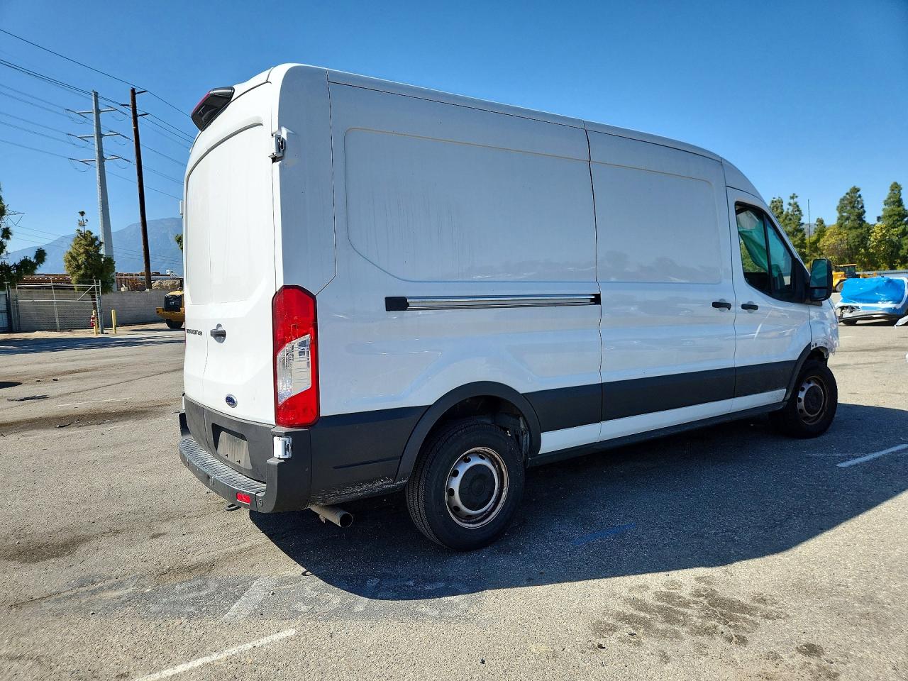 2025 FORD TRANSIT T-250 photo 5