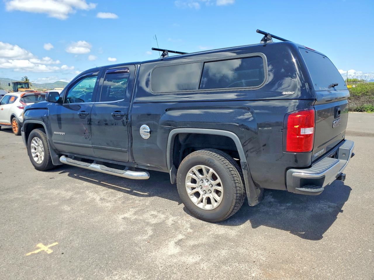 2014 GMC SIERRA C1500 SLE photo 3