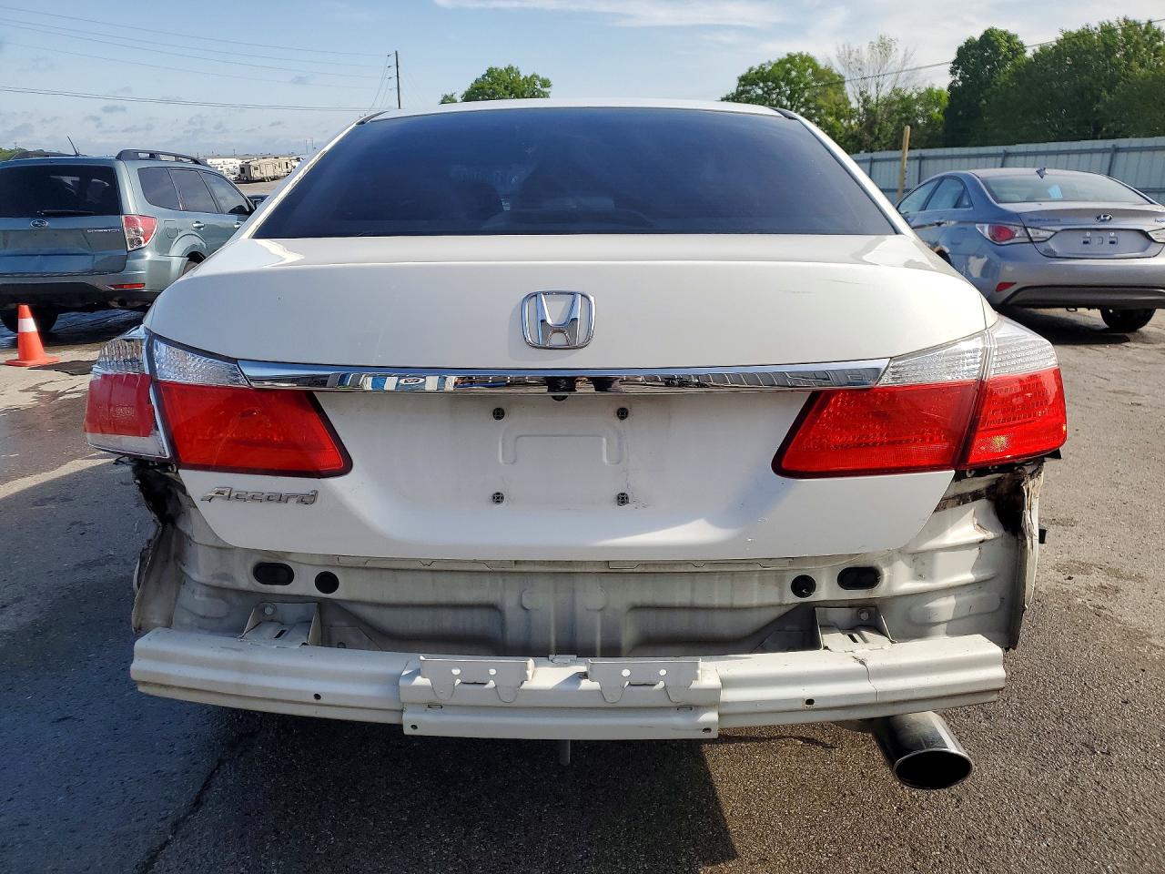 2013 HONDA ACCORD LX photo 11