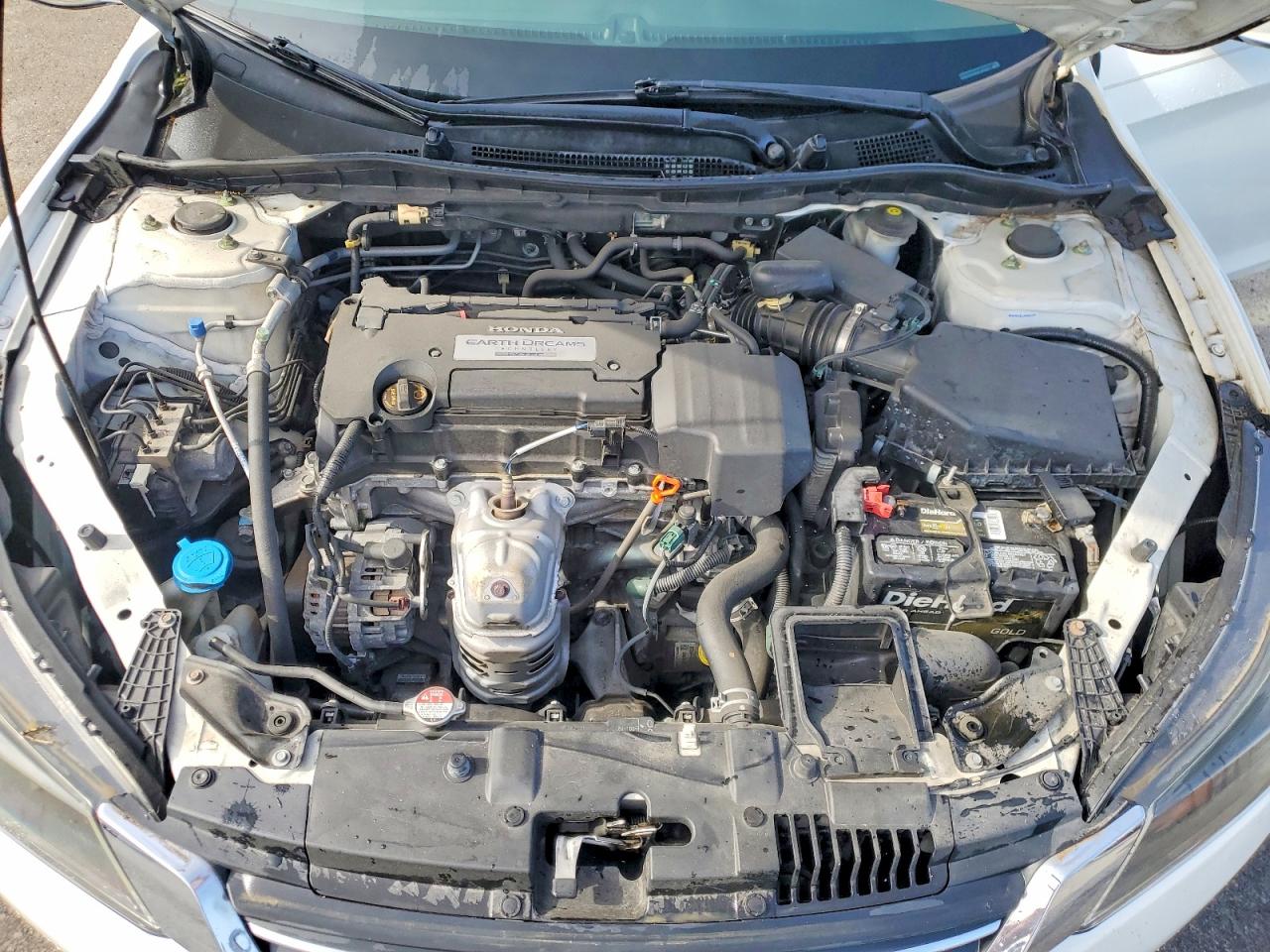 2013 HONDA ACCORD LX photo 21