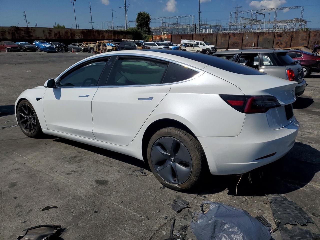 2019 TESLA MODEL 3 photo 4