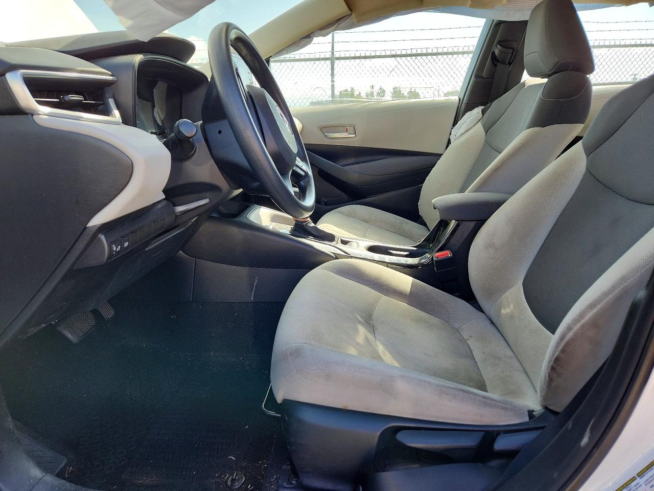 2020 TOYOTA COROLLA L photo 19