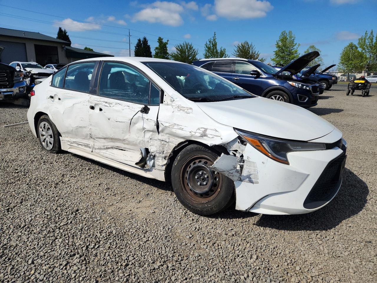 2020 TOYOTA COROLLA L photo 10