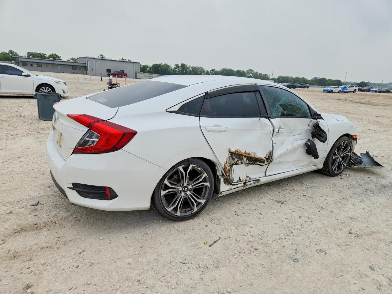 2016 HONDA CIVIC EX photo 5