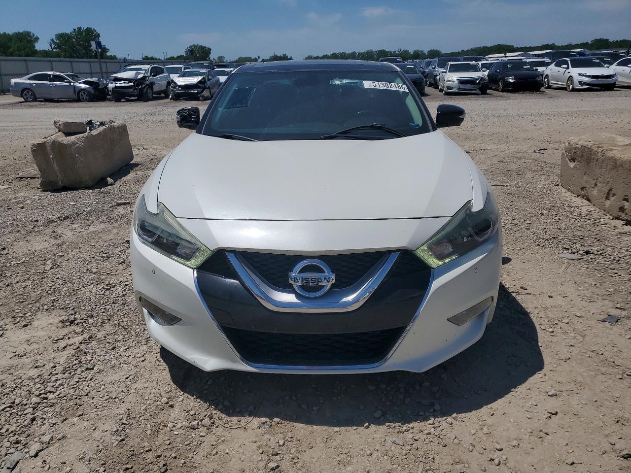 2017 NISSAN MAXIMA PLATINUM photo 9