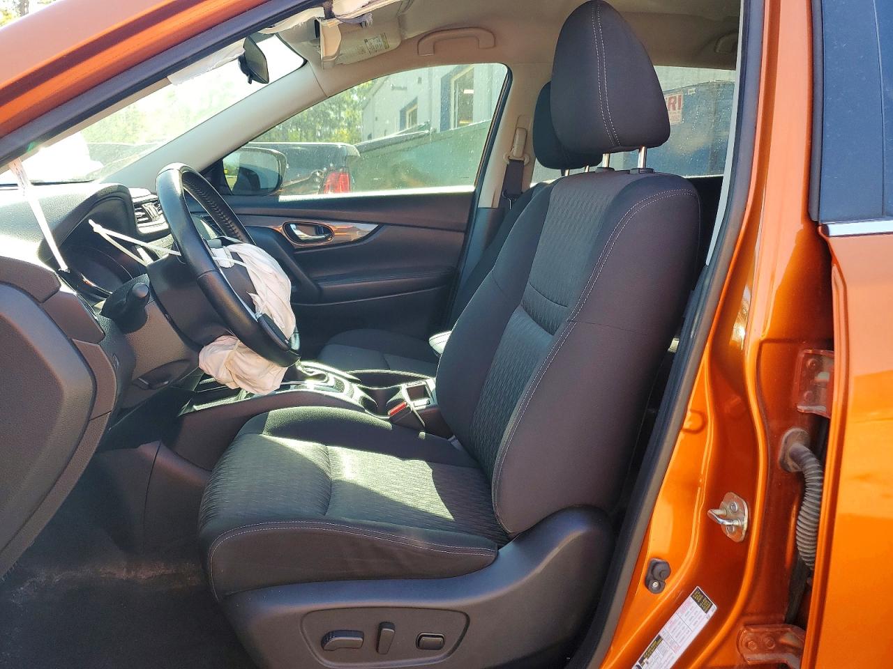 2020 NISSAN ROGUE SV photo 13