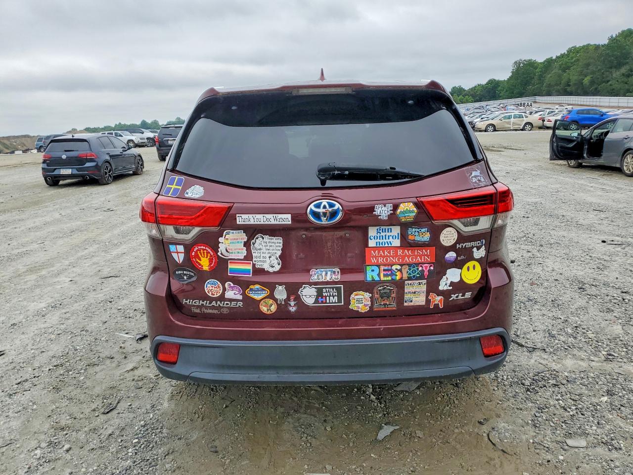 2019 TOYOTA HIGHLANDER HYBRID XLE photo 16