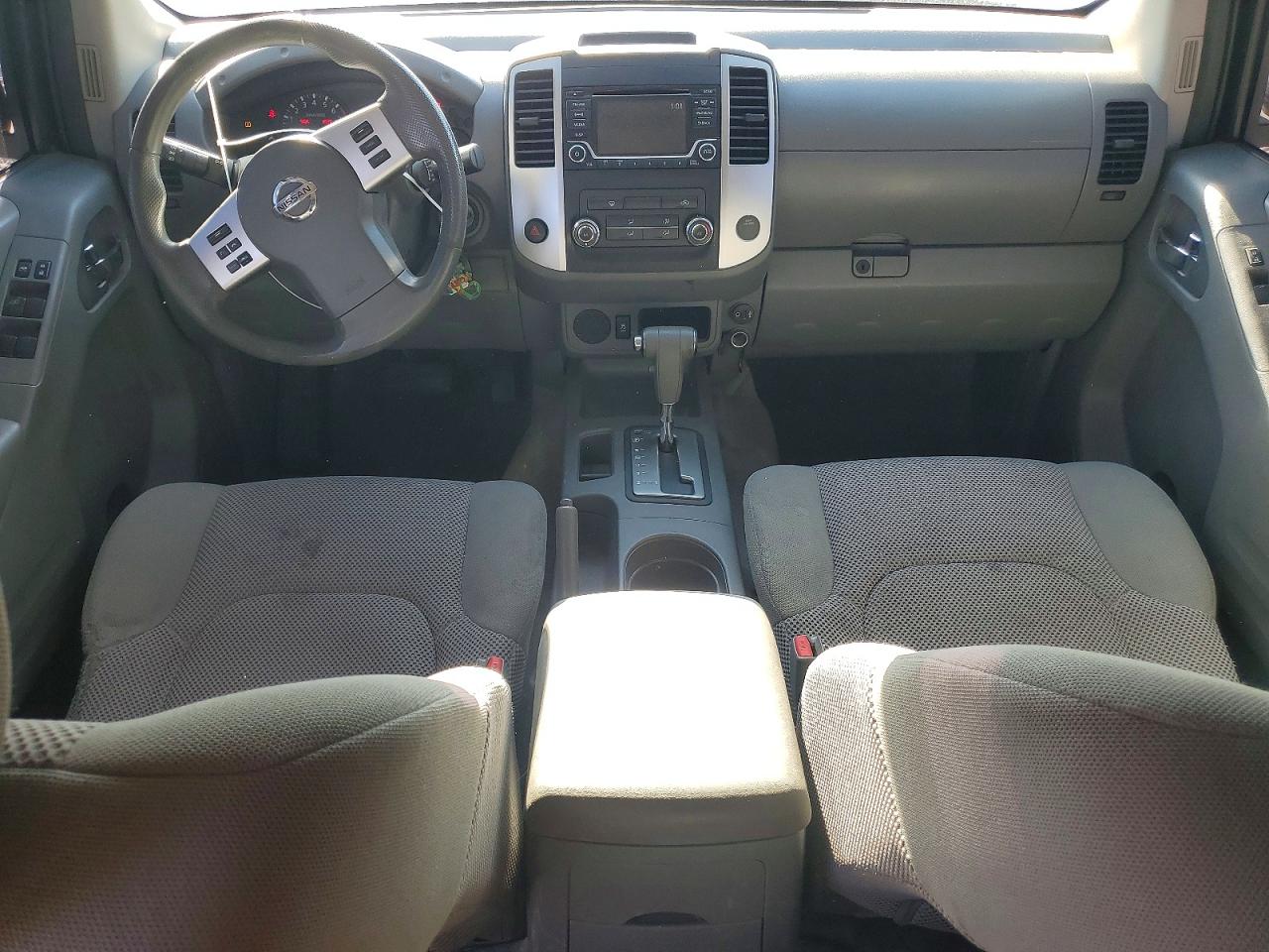 2017 NISSAN FRONTIER SV photo 15