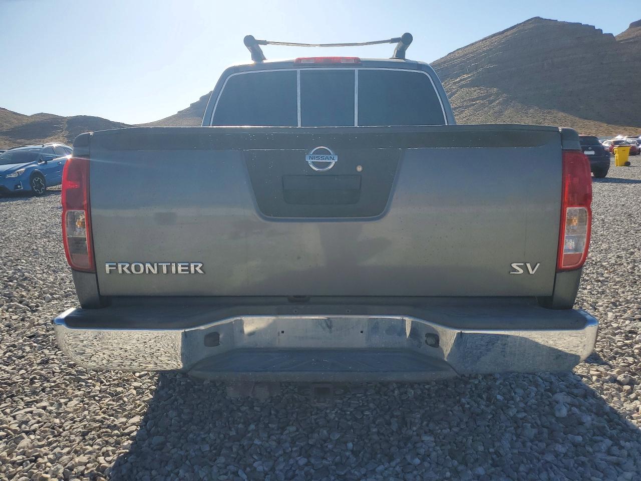 2017 NISSAN FRONTIER SV photo 11