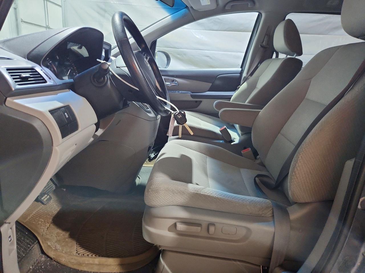 2014 HONDA ODYSSEY LX photo 13