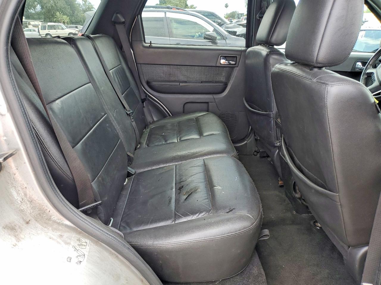 2010 FORD ESCAPE LIMITED photo 31