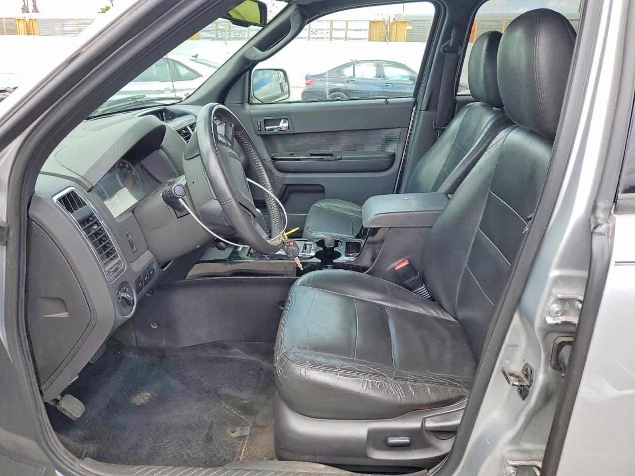 2010 FORD ESCAPE LIMITED photo 19